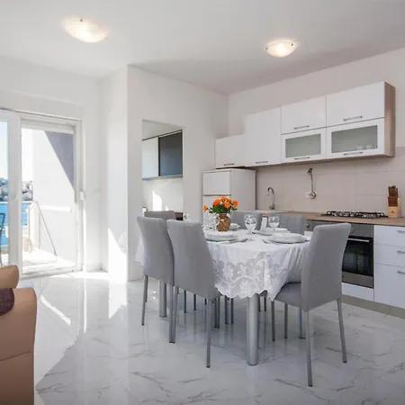 Cozy In With Wifi * Rogoznica (Sibenik-Knin)